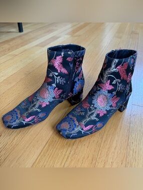 Floral Embroidered Black Ankle Boots - Women's